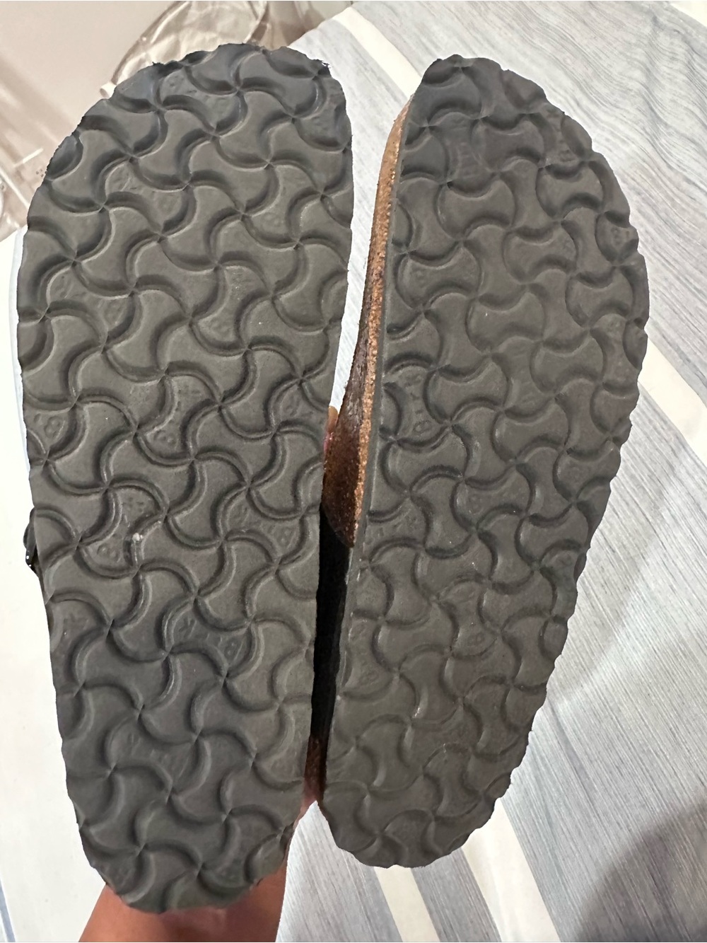 Birkenstock Black Women's T-strap Thong Sandals - Picture 2 of 3